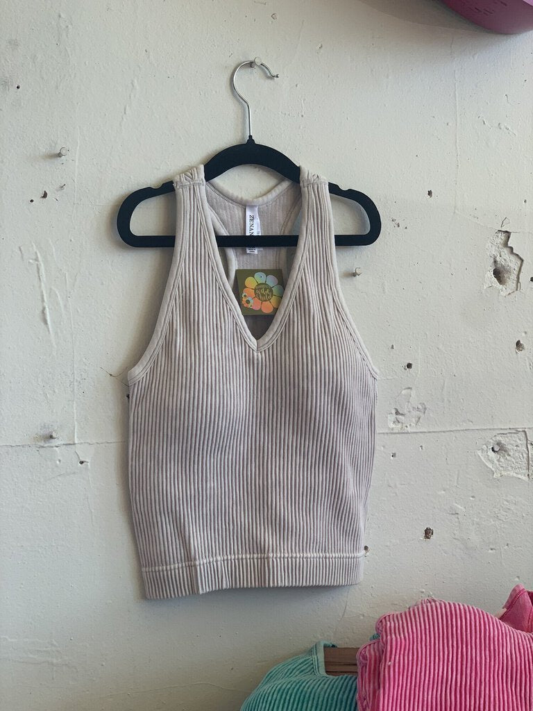 HALTER TANK WITH PADDING