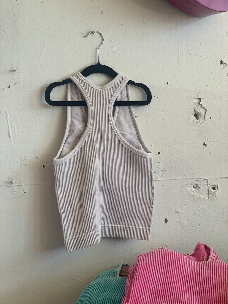 HALTER TANK WITH PADDING