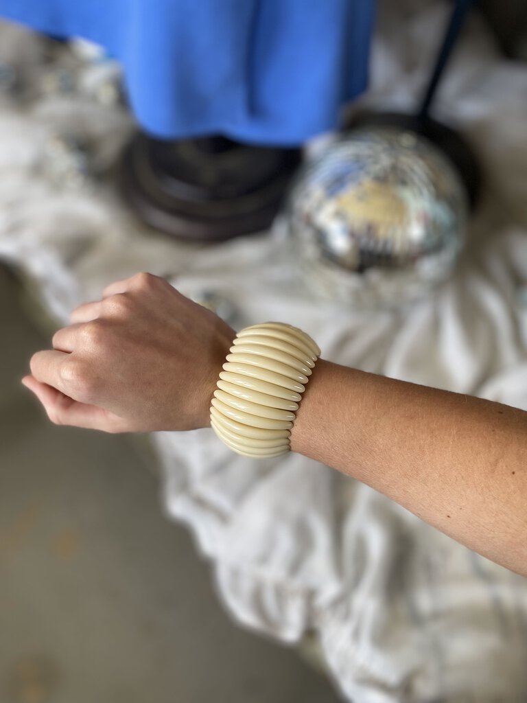 Retro Cream Cuff