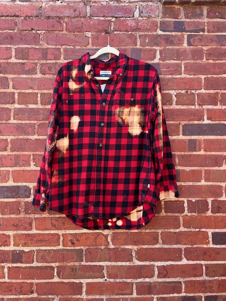 DISTRESSED MAMA FLANNEL