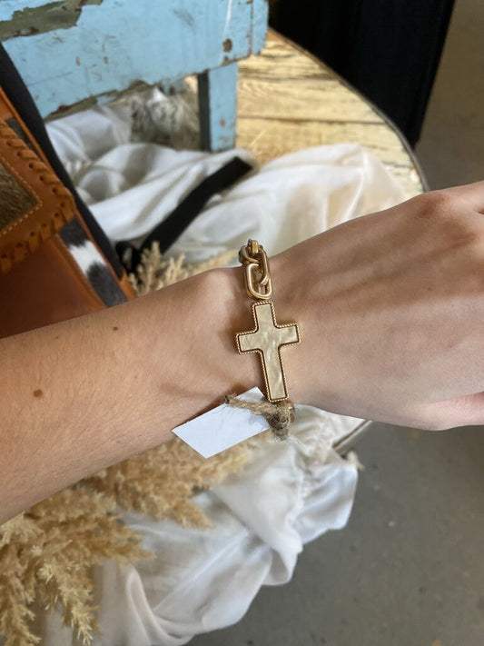 CHAIN CROSS BANGLE