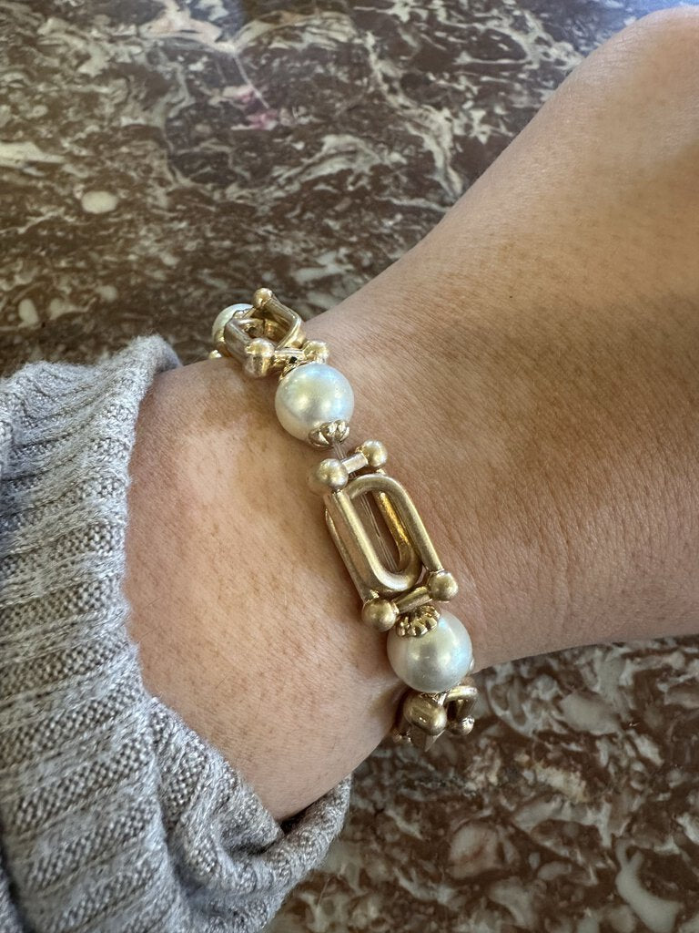 ADJUSTABLE PEARL CHAIN BRACELET