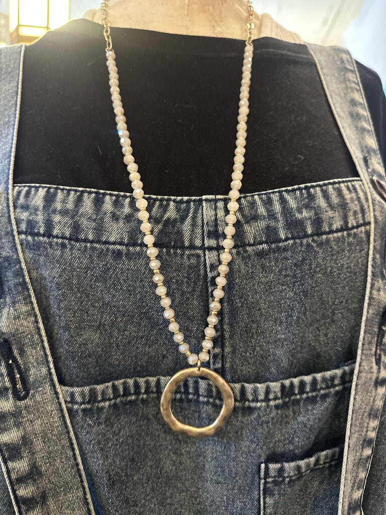 LONG BEADED CIRCLE NECKLACE